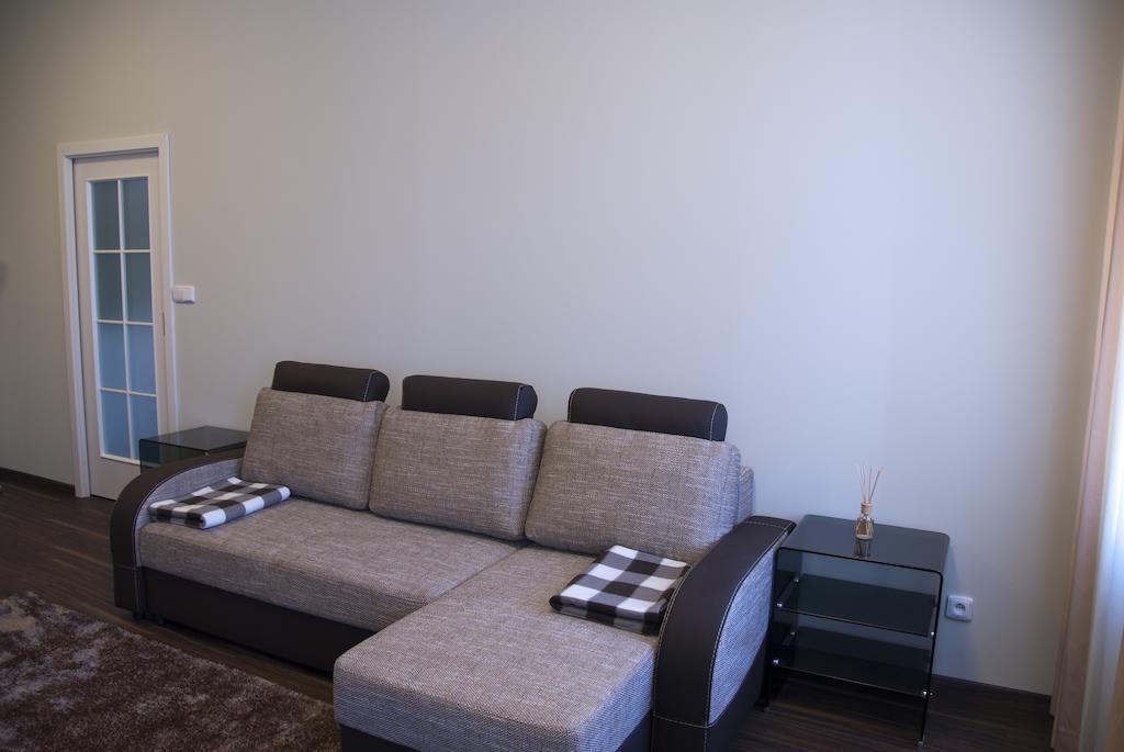 Apartman U Kolonady Karlovy Vary Szoba fotó