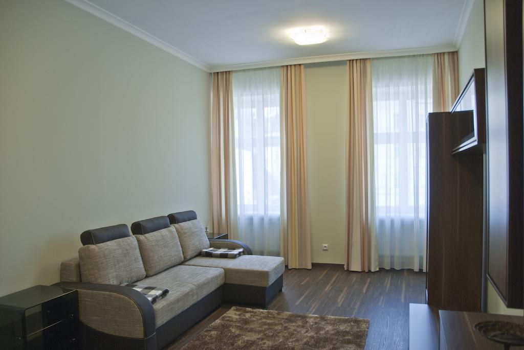 Apartman U Kolonady Karlovy Vary Szoba fotó