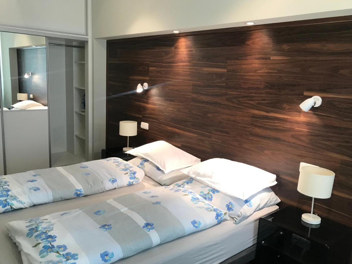 Apartman U Kolonady Karlovy Vary Kültér fotó