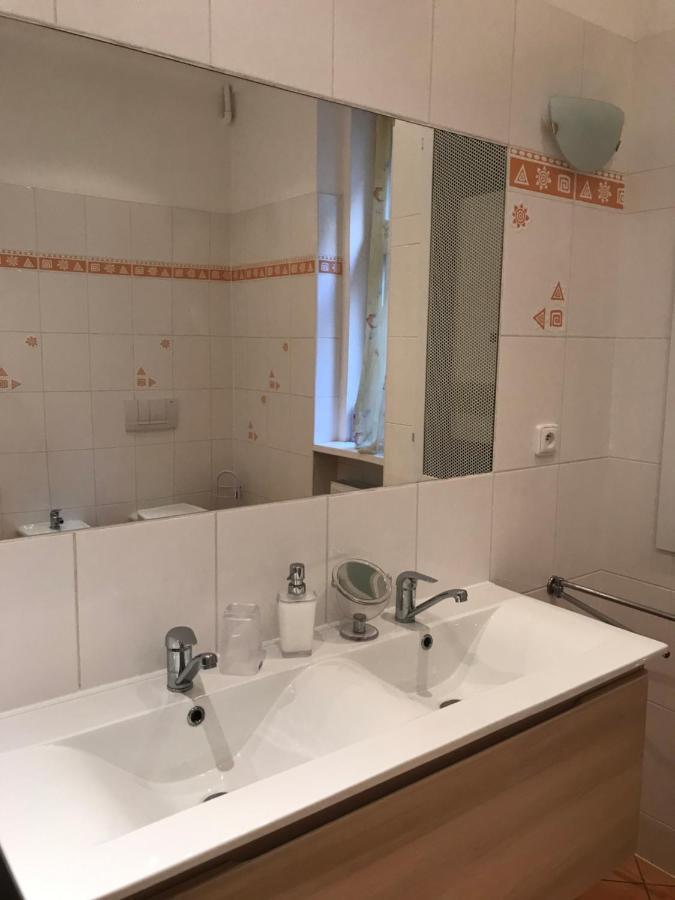 Apartman U Kolonady Karlovy Vary Kültér fotó